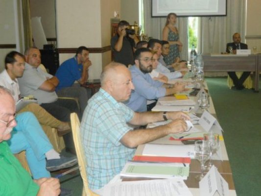 Consilierii municipali, convocaţi în şedinţă extraordinară!